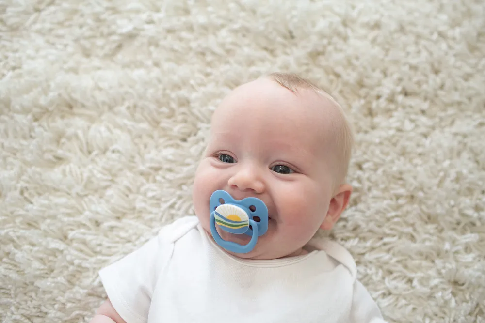 Lifestyle_Advantage_Pacifier_Stage_1_Blue_sunrise_1