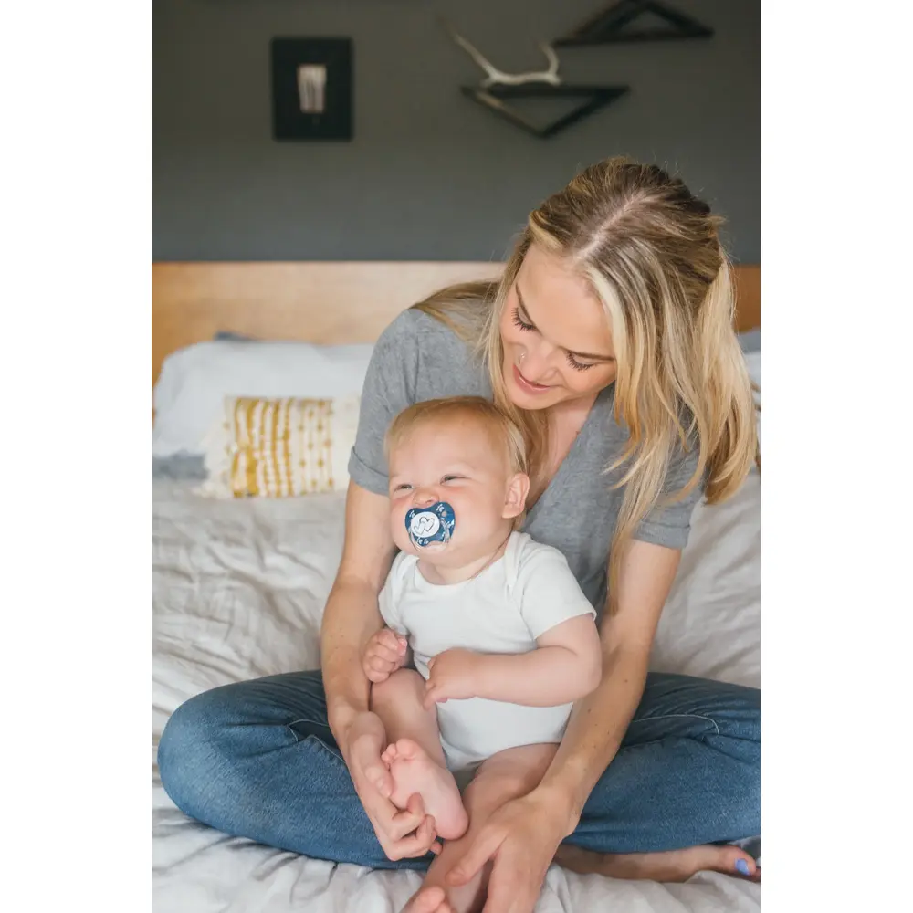 Lifestyle_PreVent_printed_shield_blue_paw-prints_hearts_3_with_bgc_1